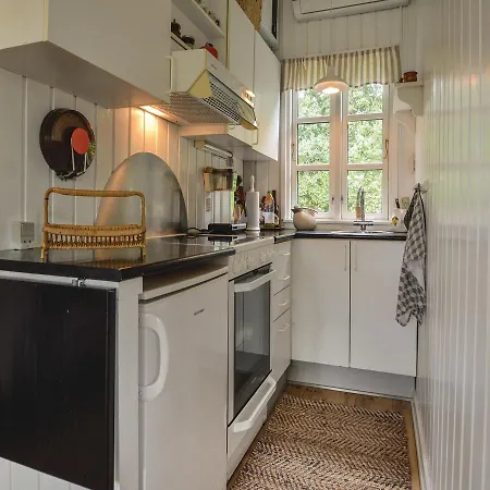 Semesterbostad Two-bedroom Holiday In Hovborg