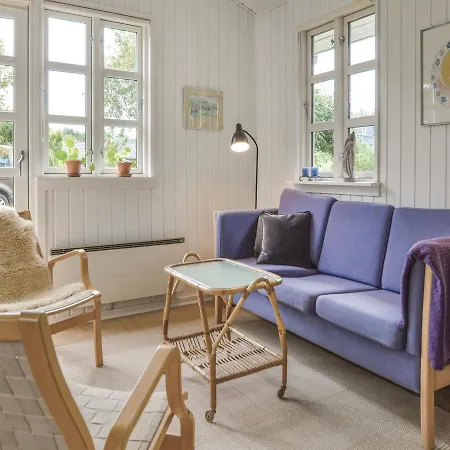 Two-bedroom Holiday In Hovborg